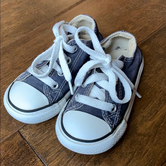gray baby converse